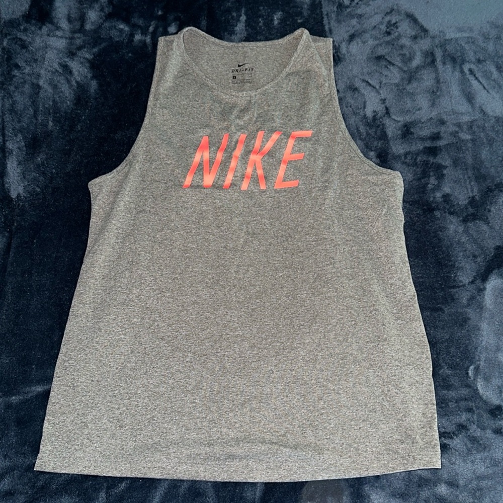 Nike workout tank